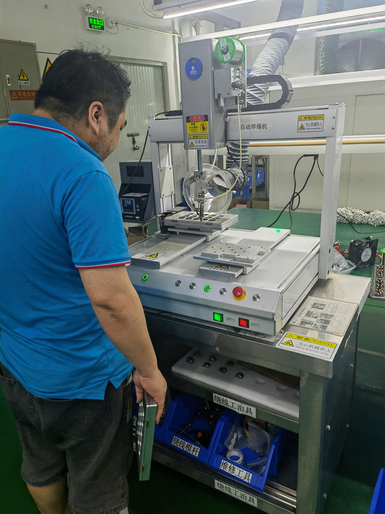 自动焊锡机